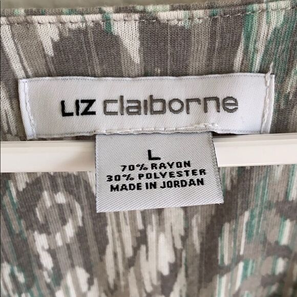 Gray, mint, & white printed top - Picture 3 of 5